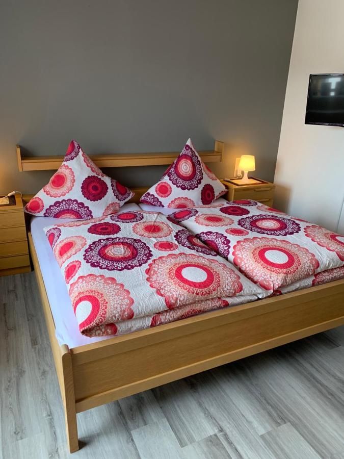 마네바흐 Vina Am Ring B&B 외부 사진