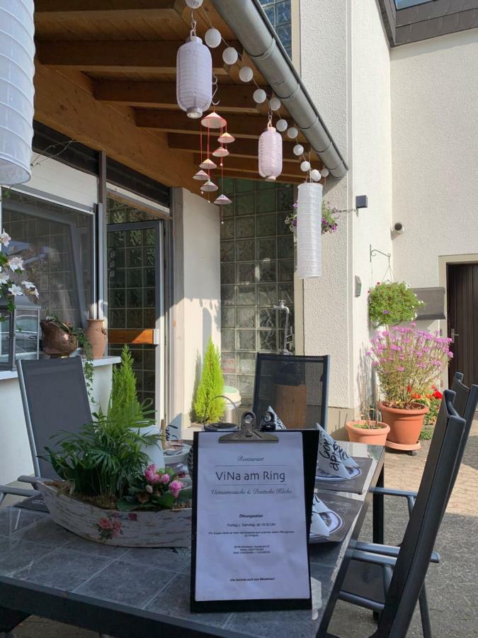마네바흐 Vina Am Ring B&B 외부 사진