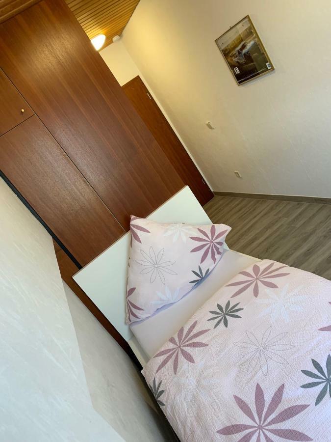 마네바흐 Vina Am Ring B&B 외부 사진